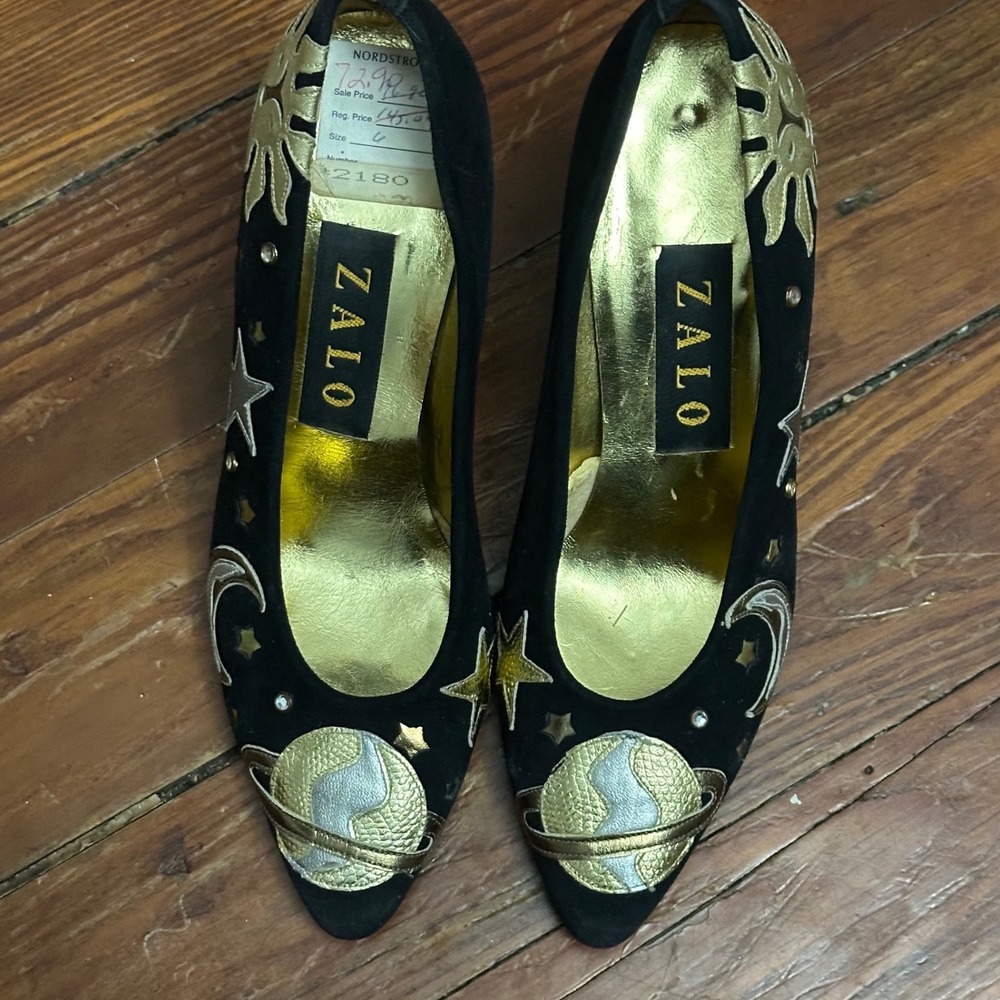 Vintage Celestial Suede Pumps Black Gold Sun Moon Stars Spain Zalo Rare! 6